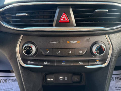 2020 Hyundai Santa Fe SE