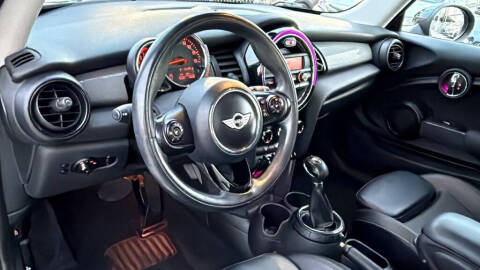 2015 MINI Hardtop 2 Door Cooper