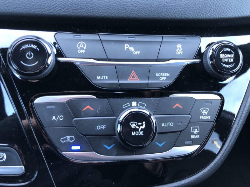 2020 Chrysler Pacifica Touring L 35th Anniversary