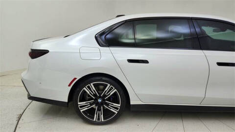 2023 BMW 7 Series 740i