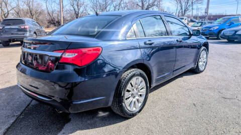 2014 Chrysler 200 LX