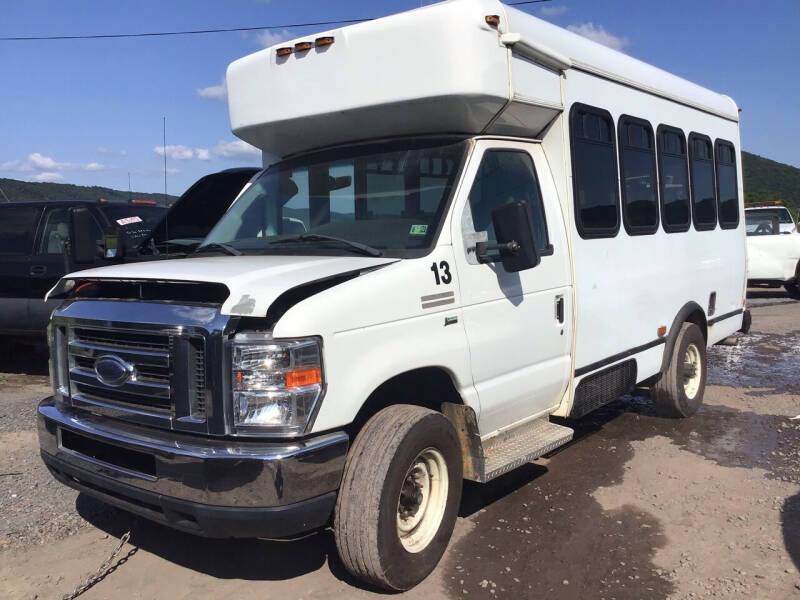 2009 Ford E-Series Chassis for sale at Troy's Auto Sales in Dornsife PA