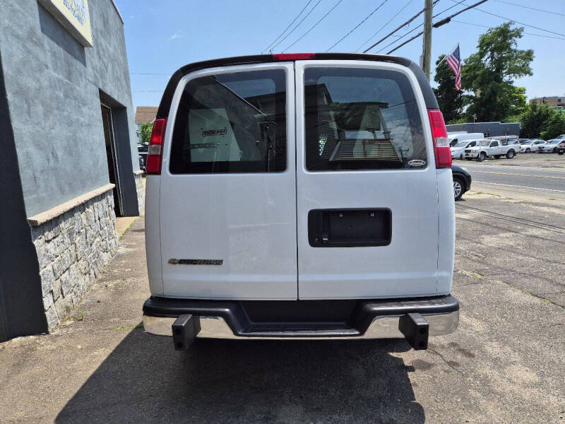 2020 Chevrolet Express 2500