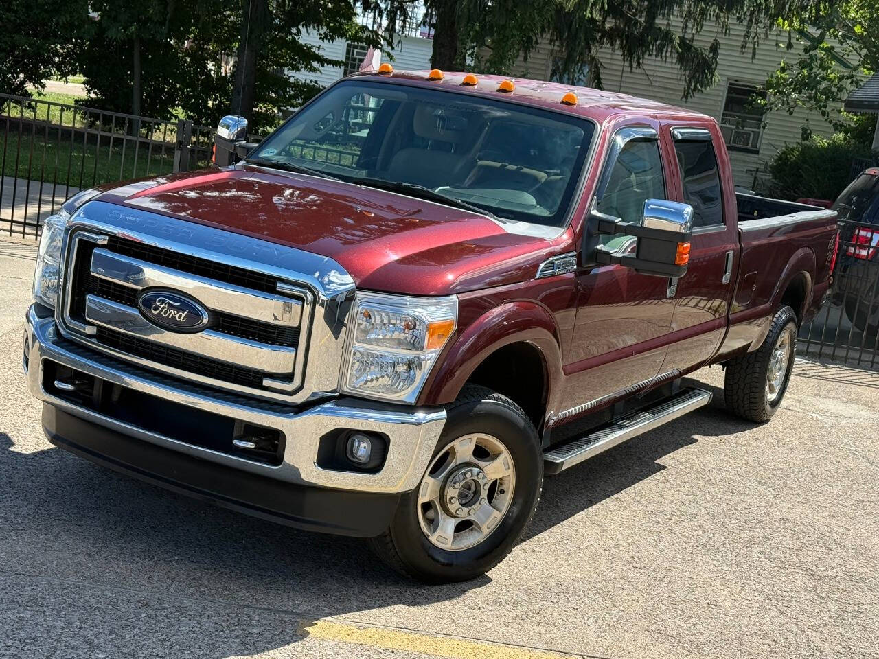 2011 Ford F-350 Super Duty XLT Crew Cab LB 4WD