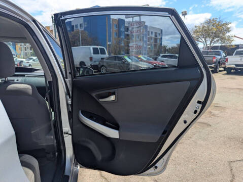 2013 Toyota Prius Plug-in Hybrid