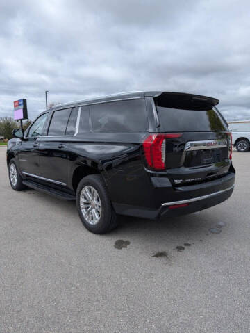 2024 GMC Yukon XL SLT