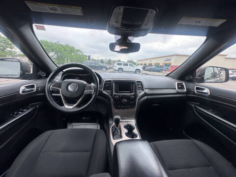 2017 Jeep Grand Cherokee Laredo