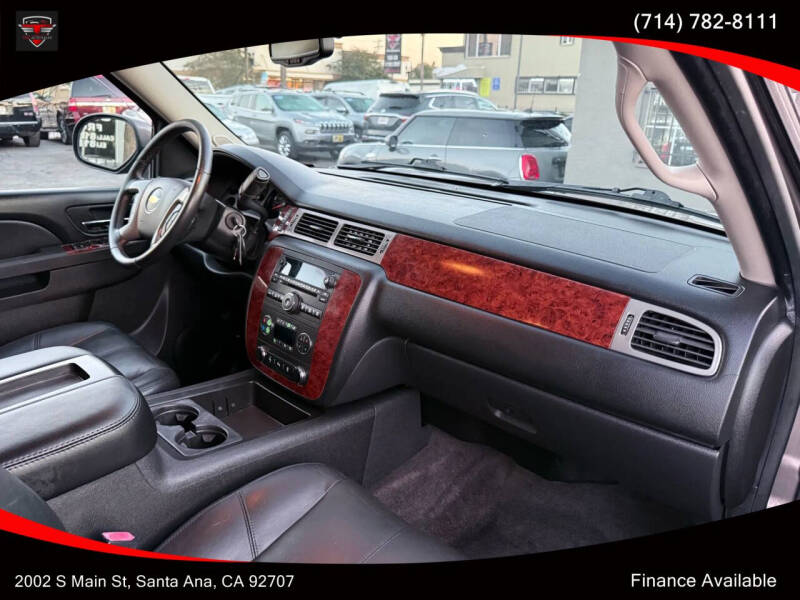 2014 Chevrolet Suburban LT