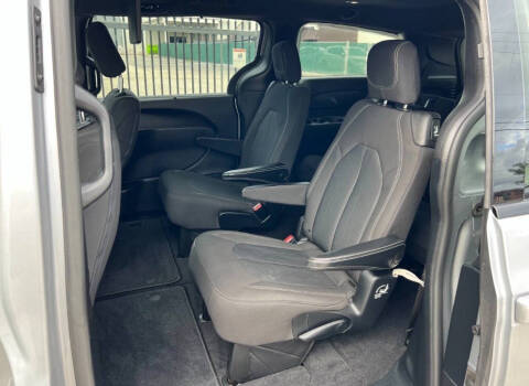 2020 Chrysler Pacifica Touring