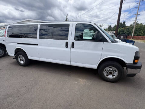 2025 GMC Savana LT 3500