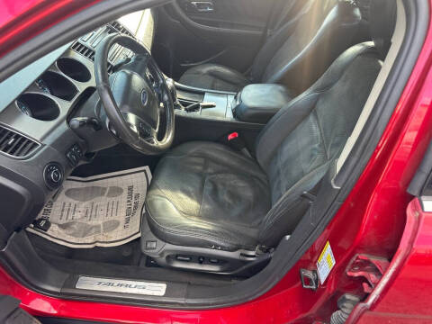 2010 Ford Taurus SHO