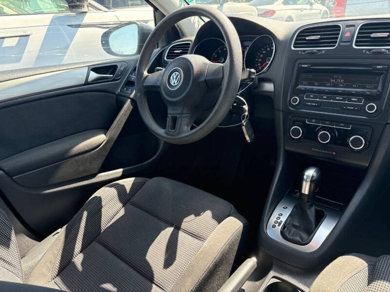 2013 Volkswagen Golf 2.5L PZEV
