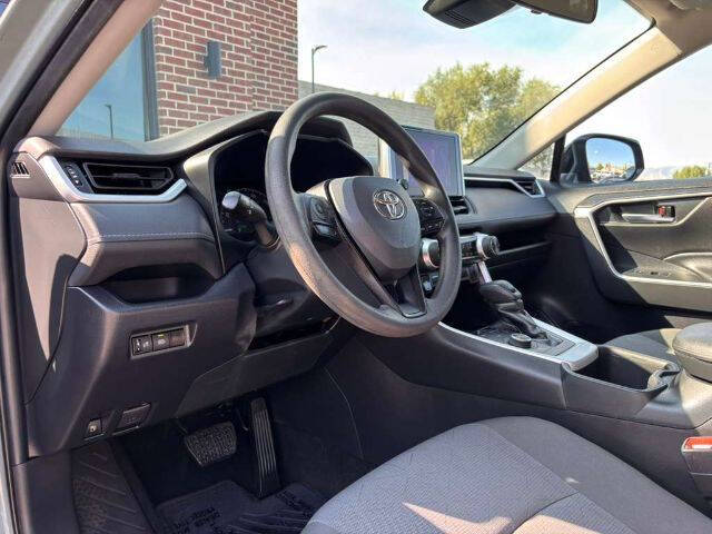 2023 Toyota RAV4 Hybrid XLE