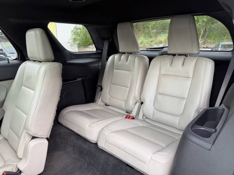 2011 Ford Explorer XLT