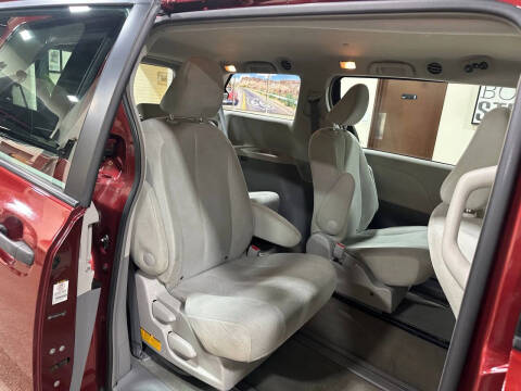 2012 Toyota Sienna