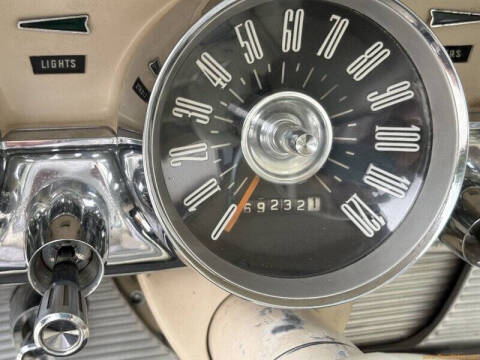 1961 Ford Thunderbird