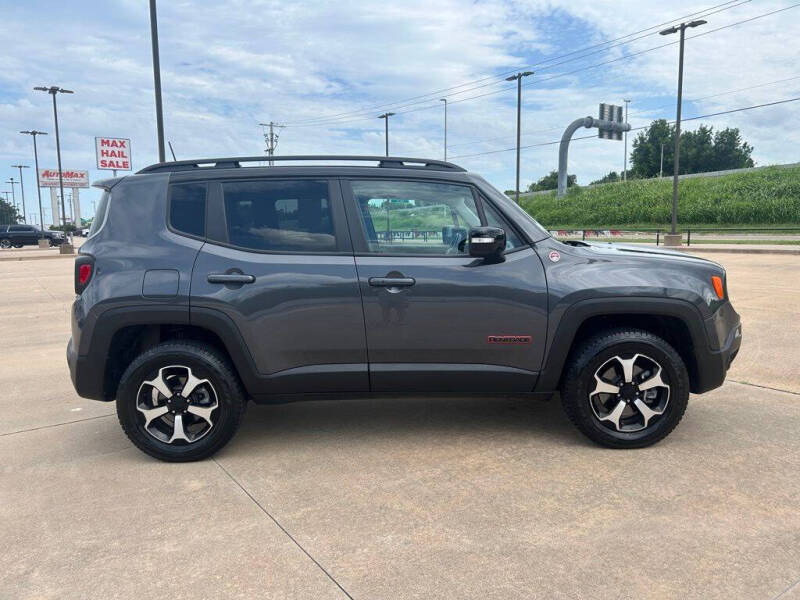 2022 Jeep Renegade Trailhawk