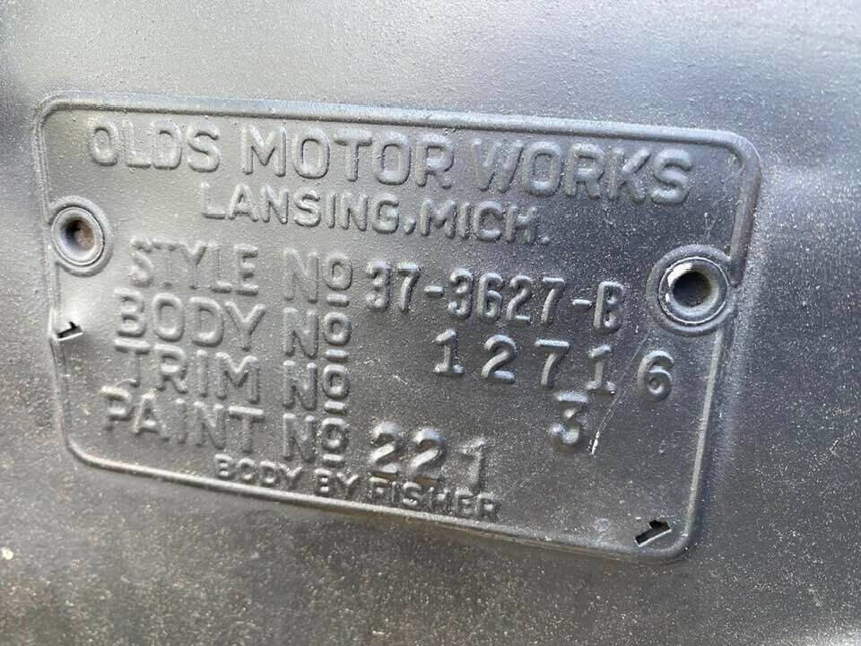 1937 Oldsmobile Cutlass 37