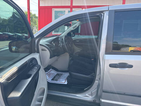 2014 Dodge Grand Caravan American Value Package