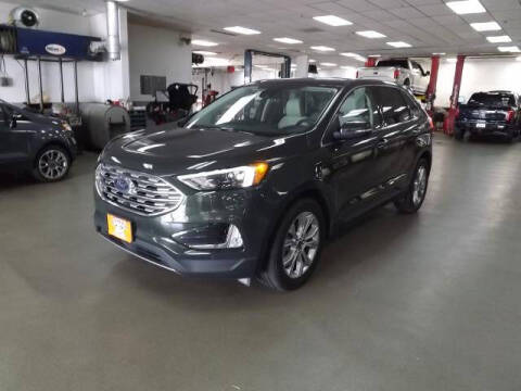2024 Ford Edge Titanium