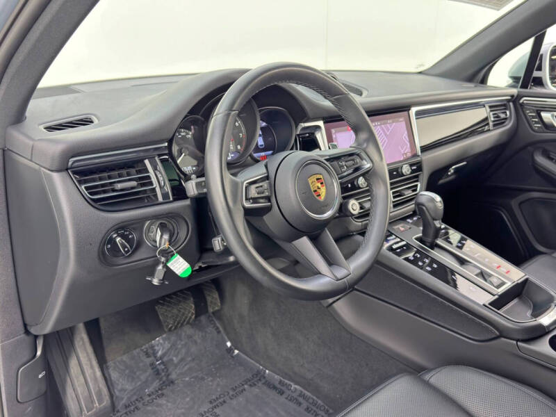 2023 Porsche Macan