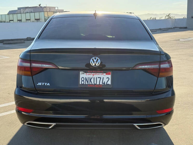 2019 Volkswagen Jetta R-Line