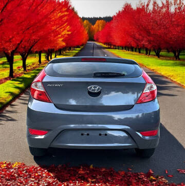 2012 Hyundai Accent GS