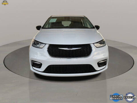 2024 Chrysler Pacifica Plug-In Hybrid Select