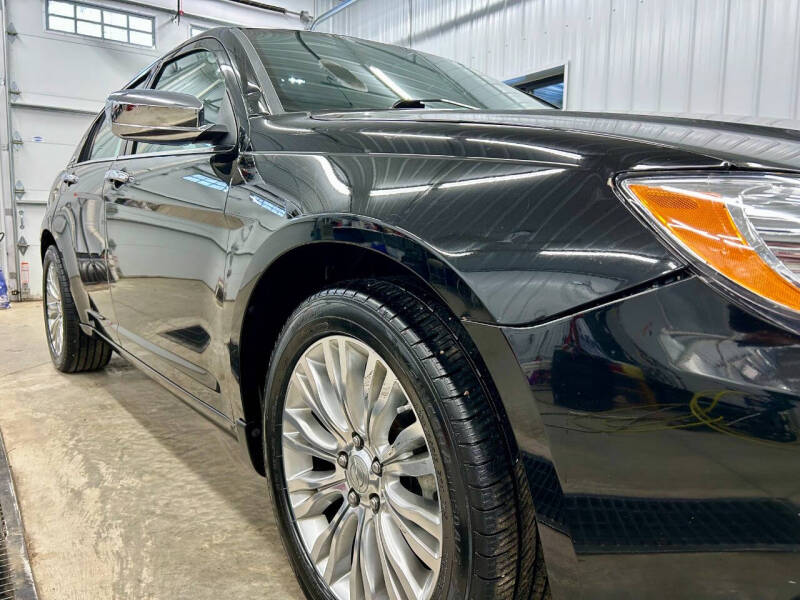 2011 Chrysler 200 Limited