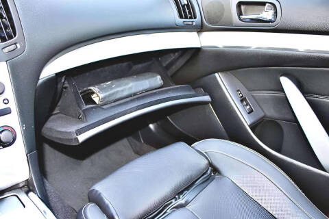 2015 Infiniti Q60 Coupe Journey