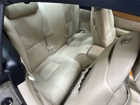 2004 Lexus SC 430