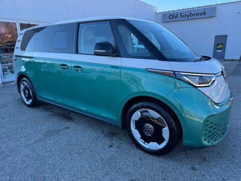 2025 Volkswagen ID. Buzz Pro S Plus 4Motion