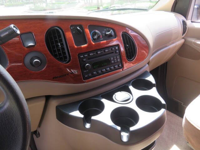 2006 Ford E-Series E-350 SD