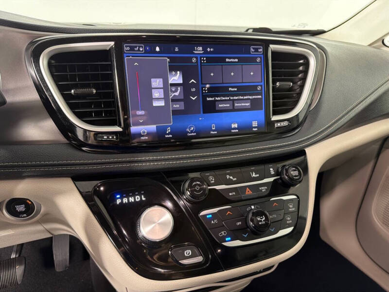 2021 Chrysler Pacifica Touring L