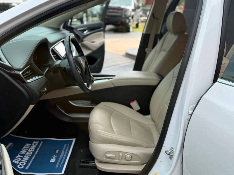 2019 Buick Enclave Essence