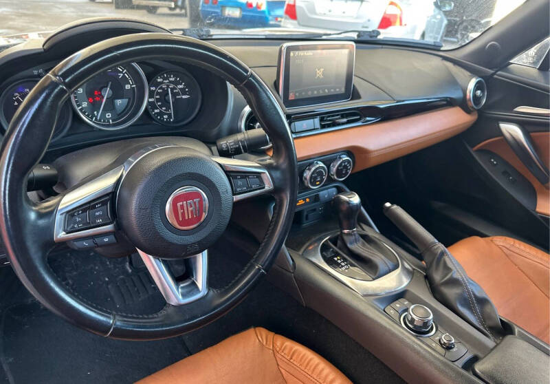 2017 FIAT 124 Spider Lusso