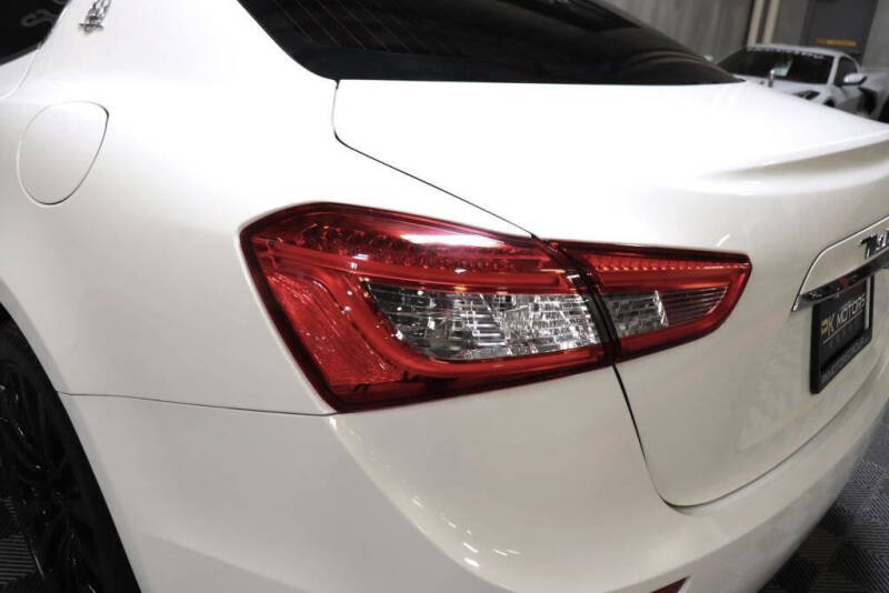 2016 Maserati Ghibli