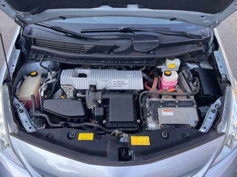 2012 Toyota Prius v Three