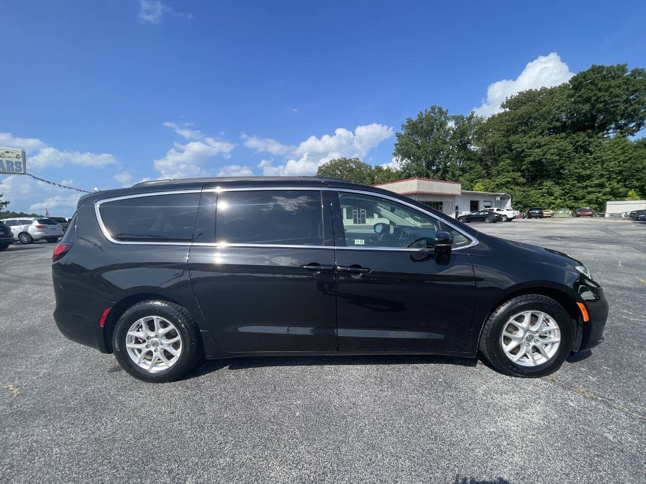 2022 Chrysler Pacifica for sale at King Kars in Corinth, MS