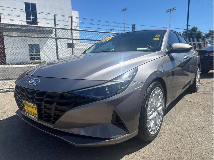 2021 Hyundai Elantra 2.0 SE IVT SULEV's photo