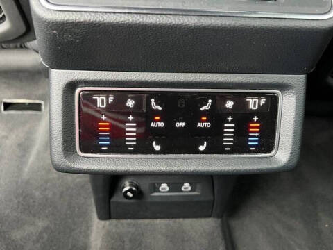 2024 Audi Q8 Sportback e-tron quattro Premium Plus S line