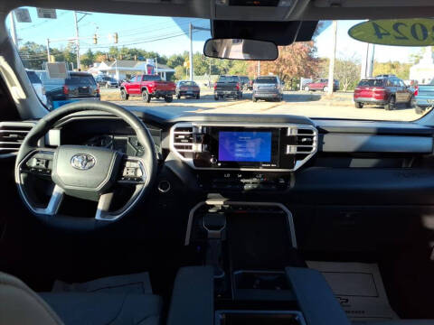 2024 Toyota Tundra SR5