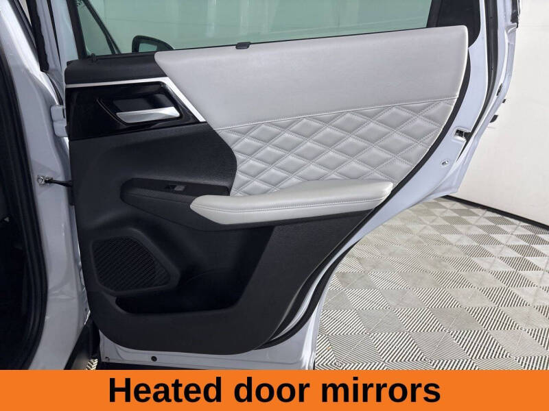 2023 Mitsubishi Outlander PHEV SEL