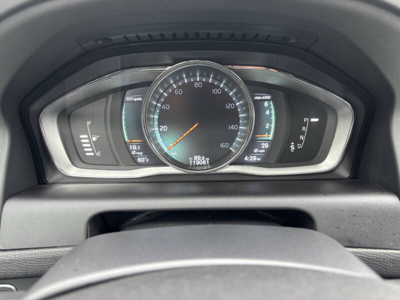 2016 Volvo XC60 T5 Drive-E Premier