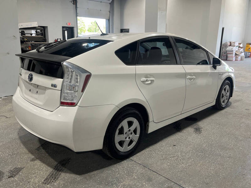 2011 Toyota Prius Two