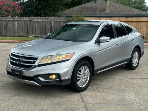 2013 Honda Crosstour for sale at KM Motors LLC in Houston TX