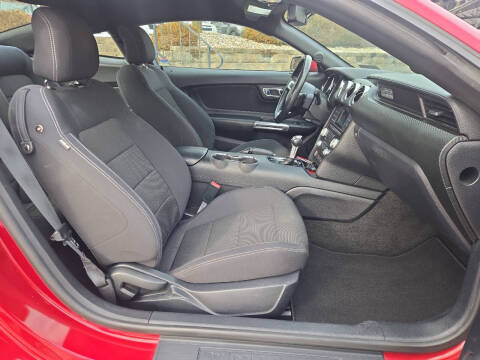 2015 Ford Mustang V6