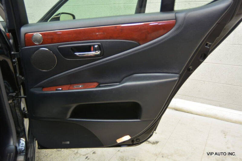 2007 Lexus LS 460