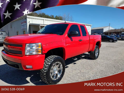 2013 Chevrolet Silverado 1500 for sale at Mark Motors Inc in Gray KY