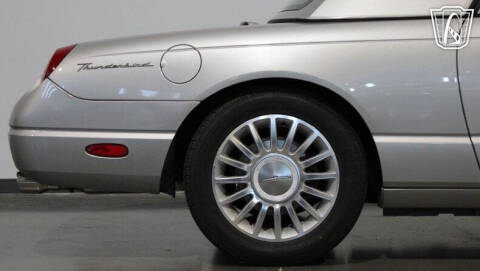 2004 Ford Thunderbird Deluxe